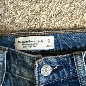 Abercrombie & Fitch Ankle Straight Ultra High Rise Jeans